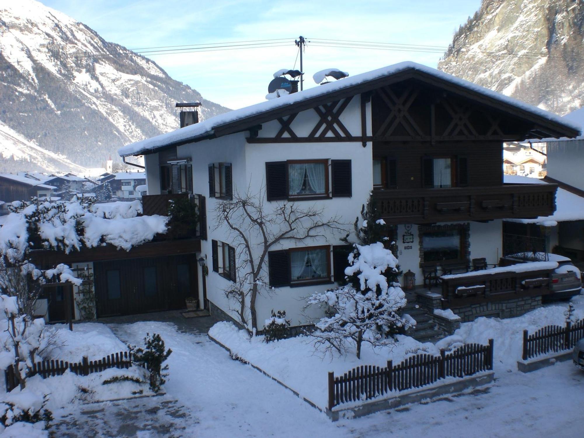 Ferienwohnung Familie Hoefler Langenfeld Exterior photo