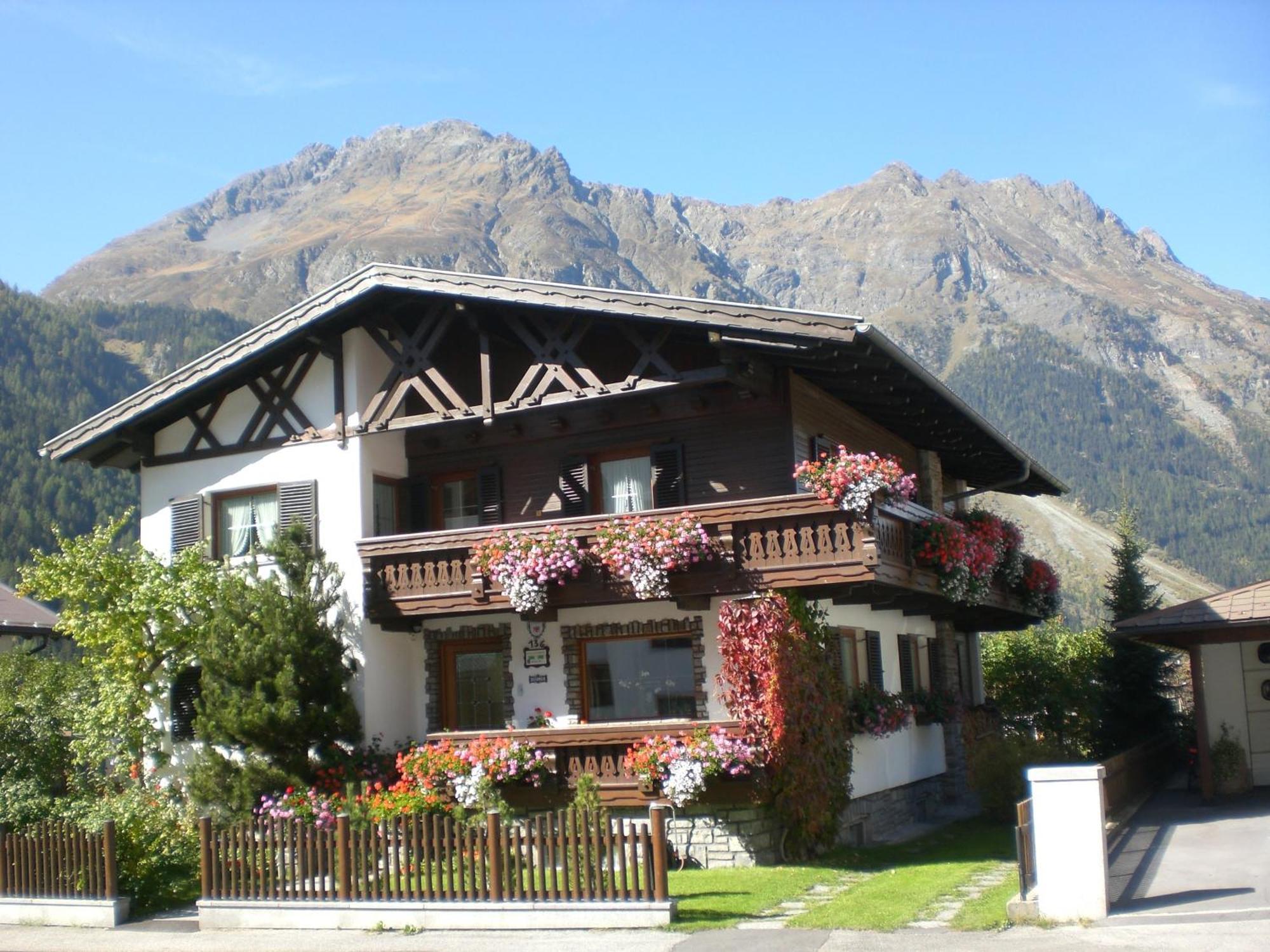 Ferienwohnung Familie Hoefler Langenfeld Exterior photo